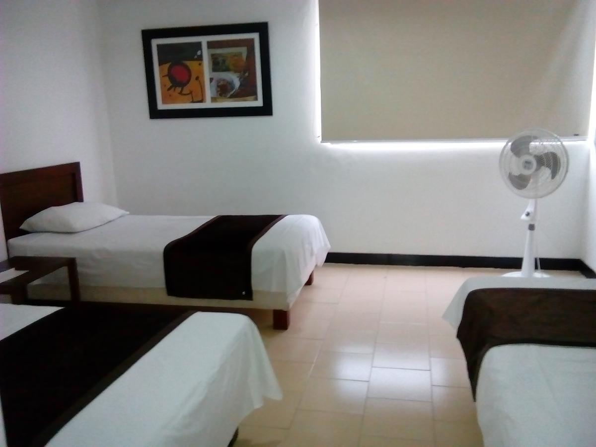 Hotel Hacaritama Ocana Bagian luar foto