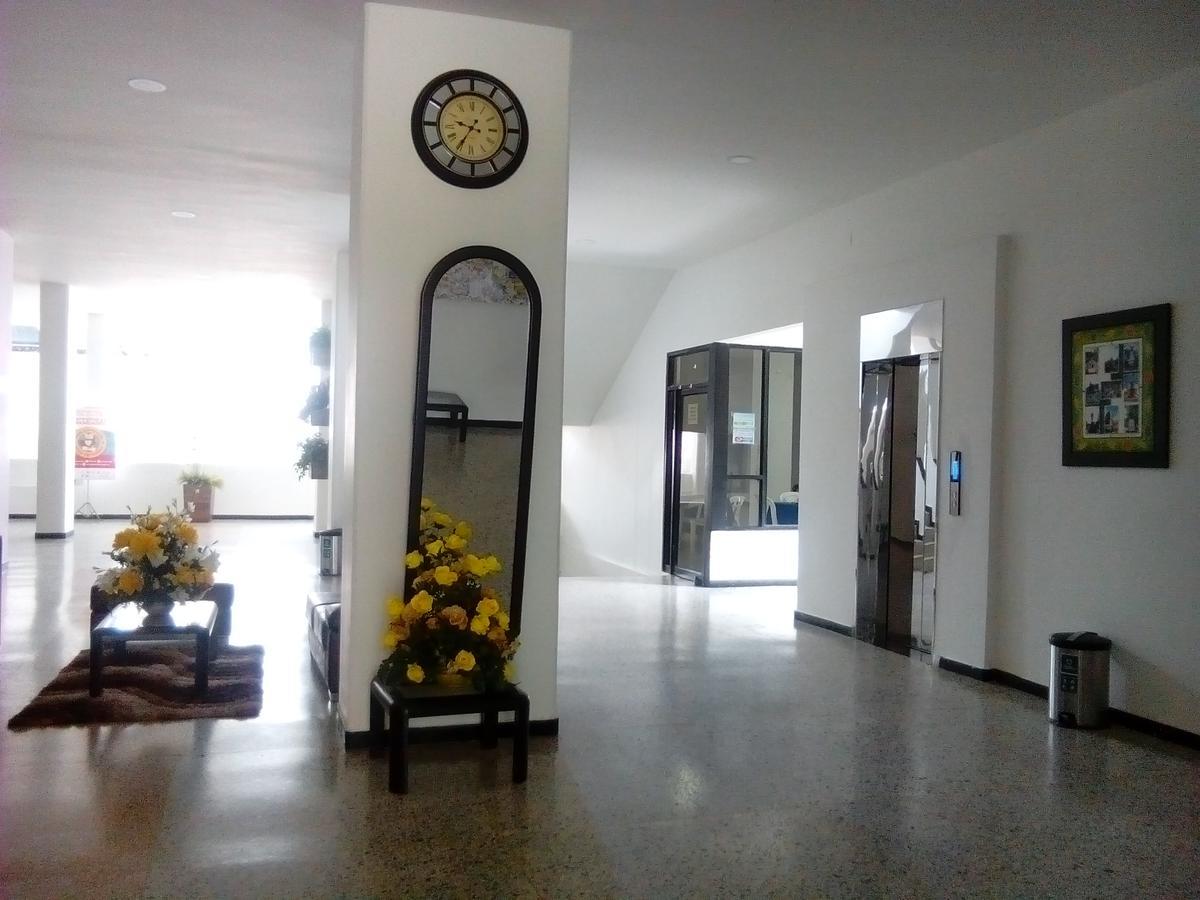 Hotel Hacaritama Ocana Bagian luar foto