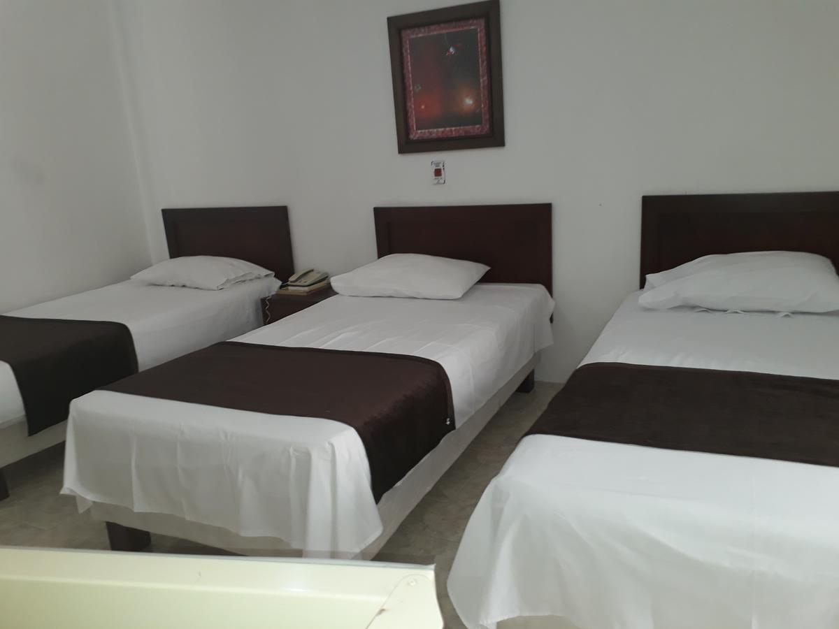Hotel Hacaritama Ocana Bagian luar foto