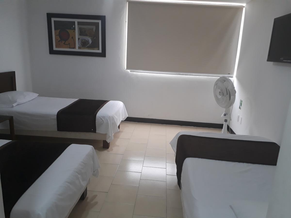 Hotel Hacaritama Ocana Bagian luar foto